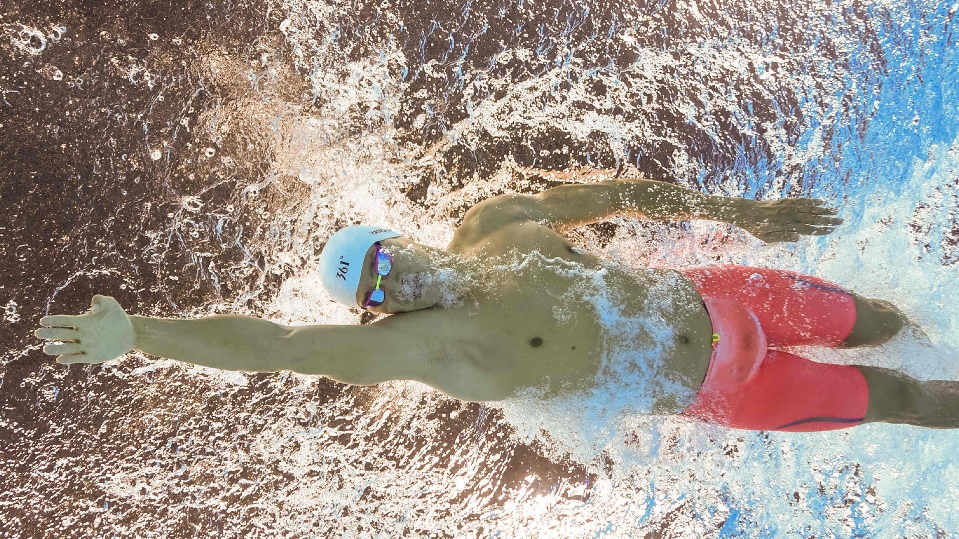 mk中国官网-世界田径：肯尼亚跑者连续破纪录，赛场火爆！，肯尼亚跑步视频